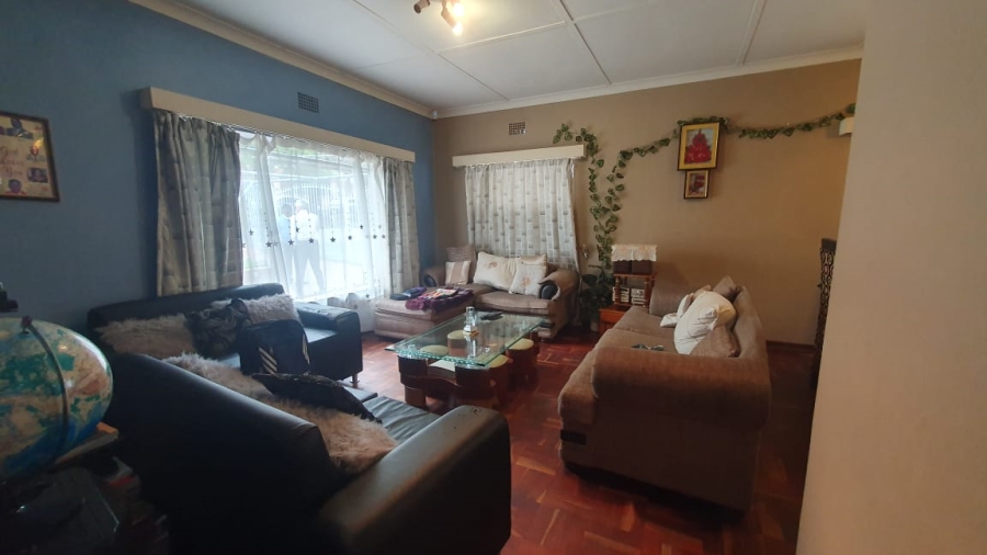4 Bedroom Property for Sale in Linmeyer Gauteng