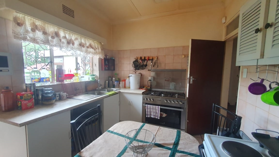 4 Bedroom Property for Sale in Linmeyer Gauteng