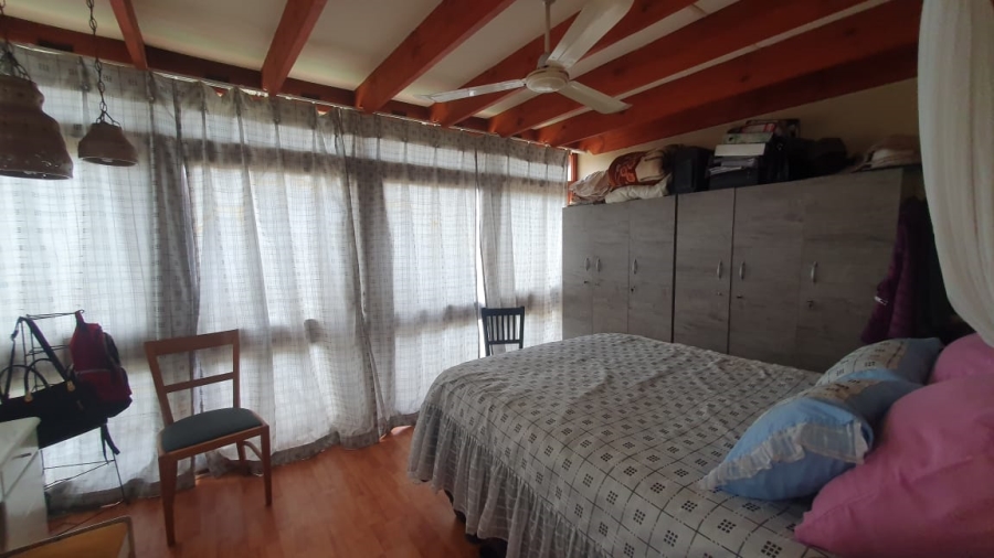 4 Bedroom Property for Sale in Linmeyer Gauteng