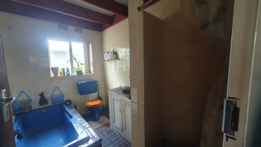 4 Bedroom Property for Sale in Linmeyer Gauteng