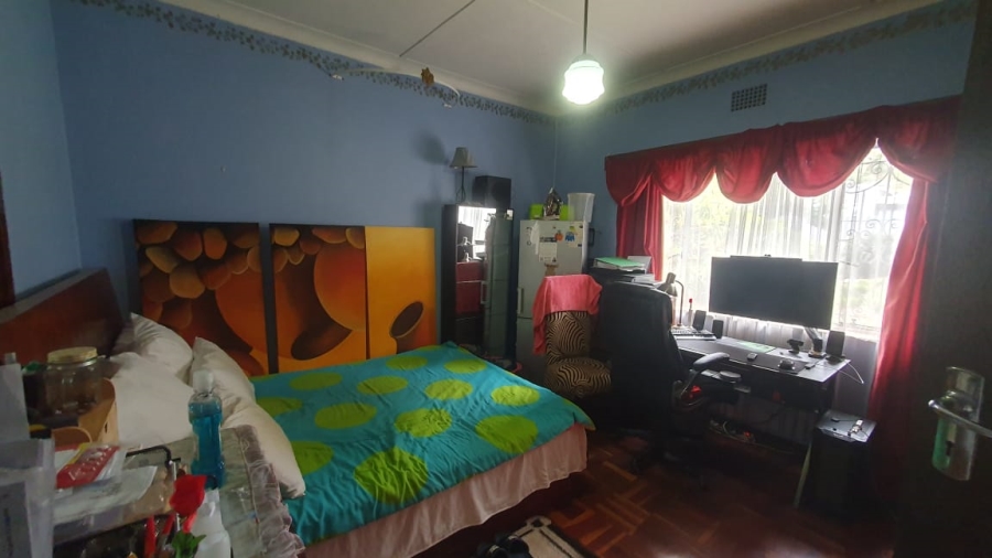 4 Bedroom Property for Sale in Linmeyer Gauteng