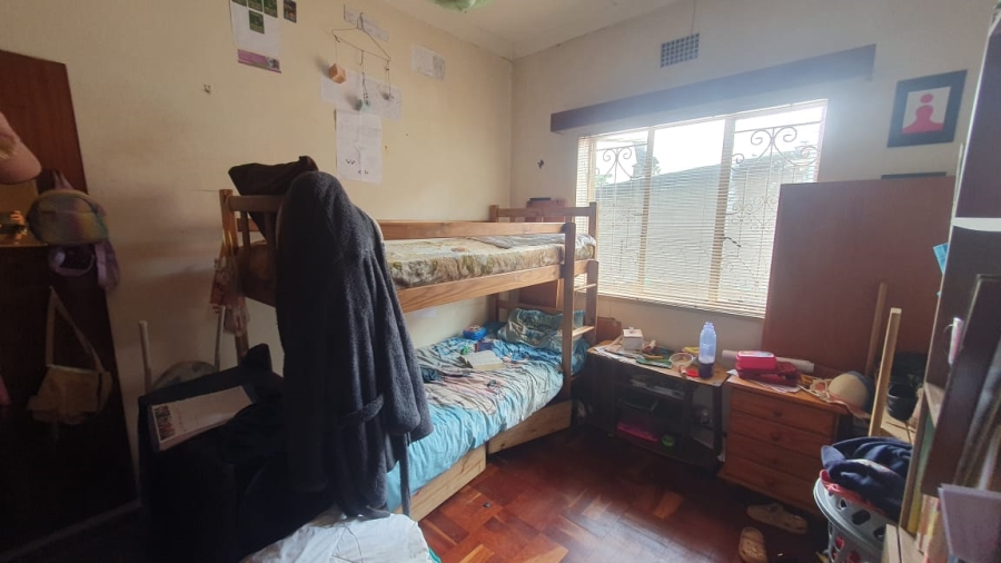 4 Bedroom Property for Sale in Linmeyer Gauteng