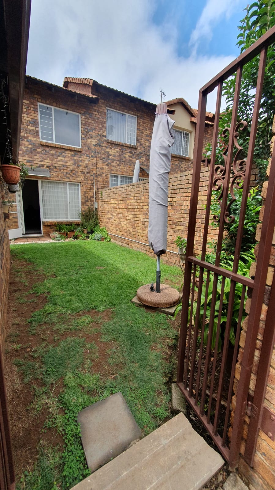2 Bedroom Property for Sale in Glenvista Gauteng