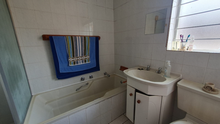 2 Bedroom Property for Sale in Glenvista Gauteng