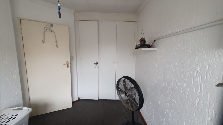 2 Bedroom Property for Sale in Glenvista Gauteng