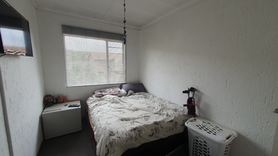 2 Bedroom Property for Sale in Glenvista Gauteng