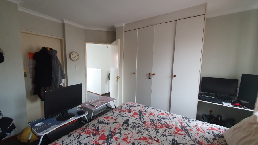 2 Bedroom Property for Sale in Glenvista Gauteng