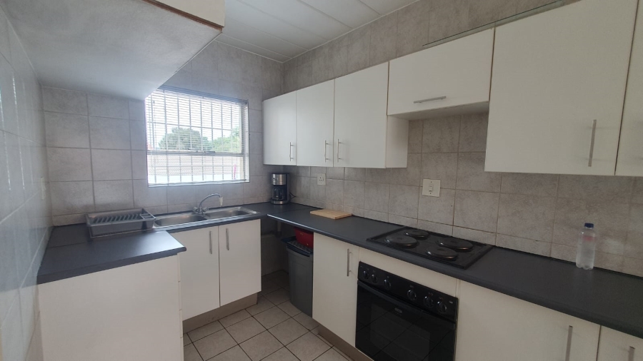 2 Bedroom Property for Sale in New Redruth Gauteng