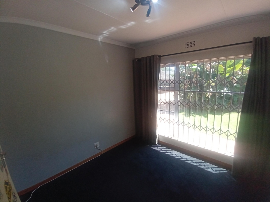 4 Bedroom Property for Sale in Brackenhurst Gauteng