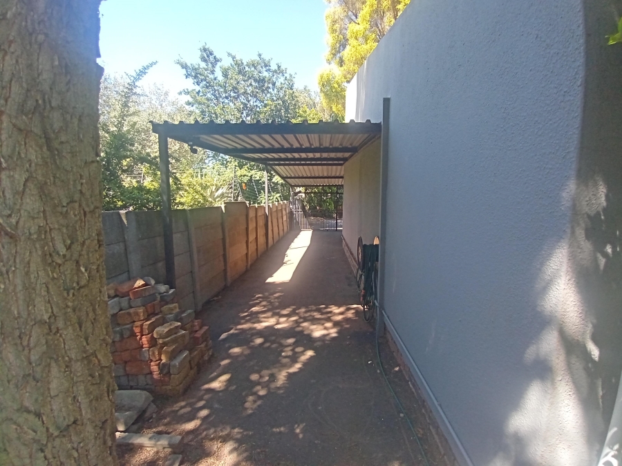 4 Bedroom Property for Sale in Brackenhurst Gauteng