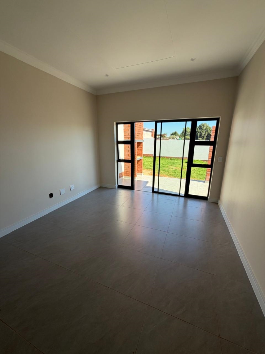 To Let 2 Bedroom Property for Rent in Rietvalleirand Gauteng