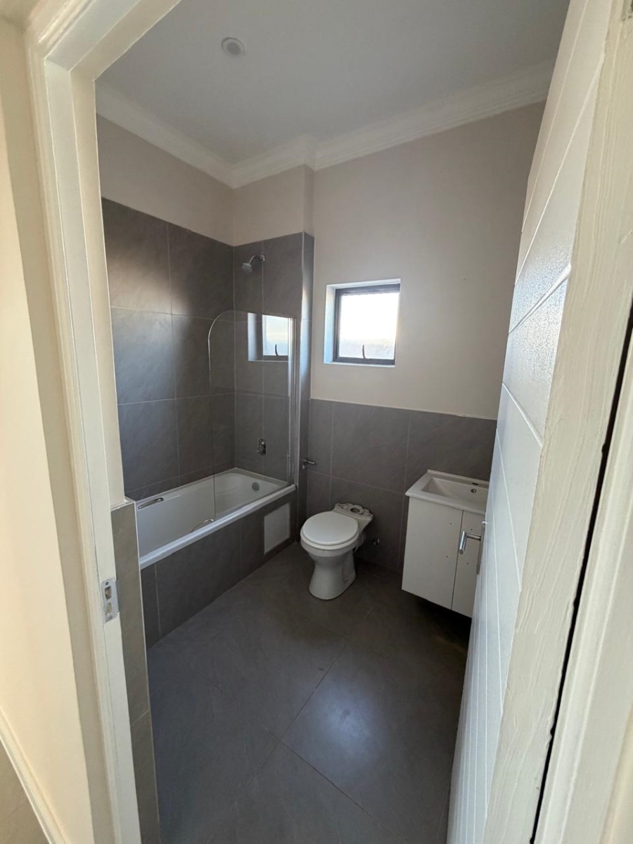 To Let 2 Bedroom Property for Rent in Rietvalleirand Gauteng