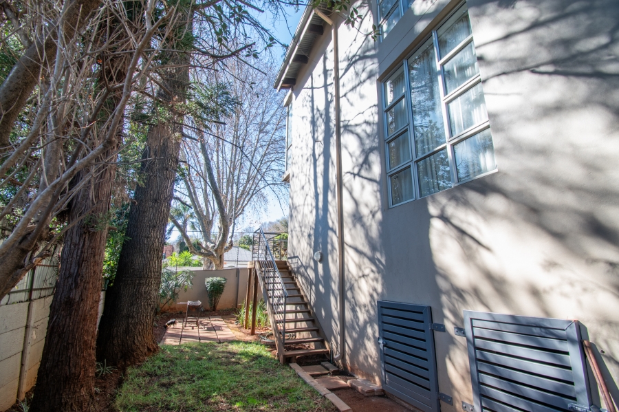 To Let 2 Bedroom Property for Rent in Melville Gauteng