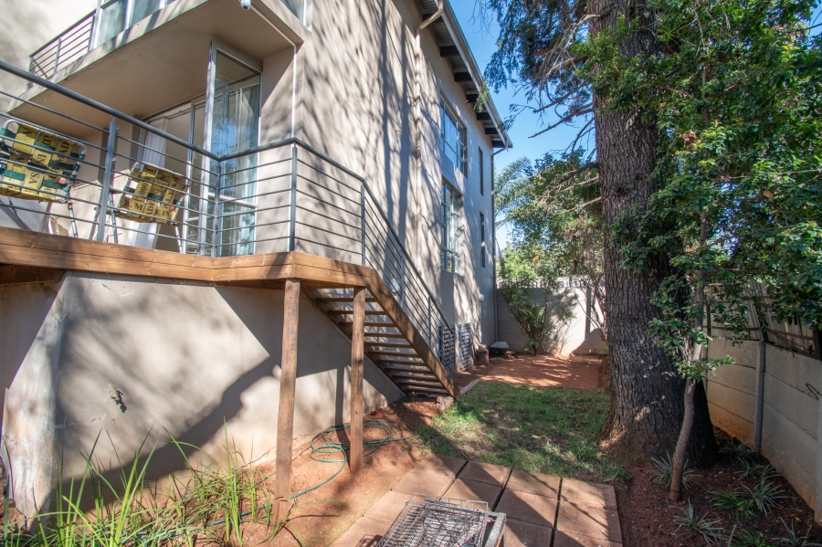 To Let 2 Bedroom Property for Rent in Melville Gauteng