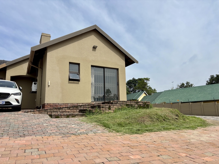 To Let 3 Bedroom Property for Rent in Randpark Ridge Gauteng