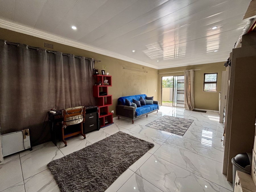 To Let 3 Bedroom Property for Rent in Randpark Ridge Gauteng