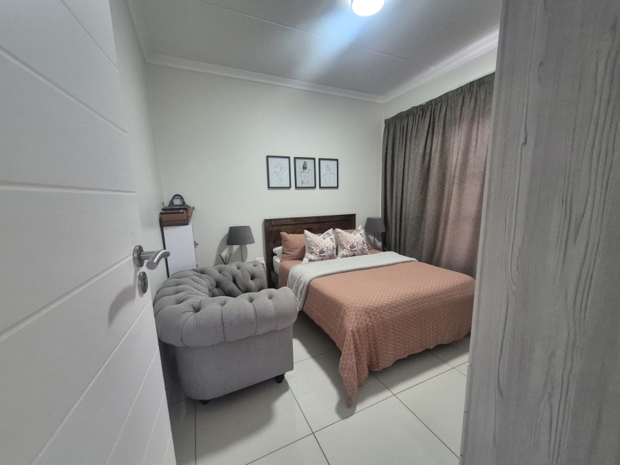 1 Bedroom Property for Sale in Erand Gardens Gauteng
