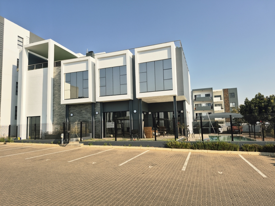 1 Bedroom Property for Sale in Erand Gardens Gauteng