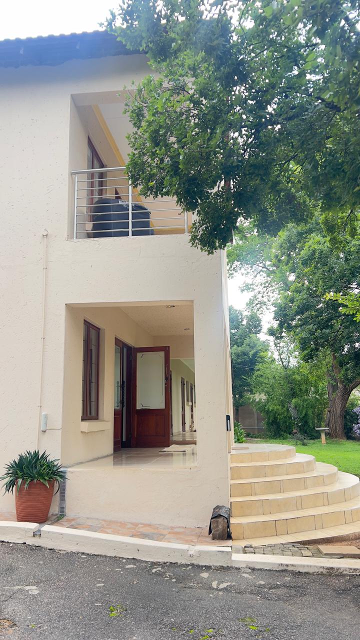 8 Bedroom Property for Sale in Lynnwood Glen Gauteng