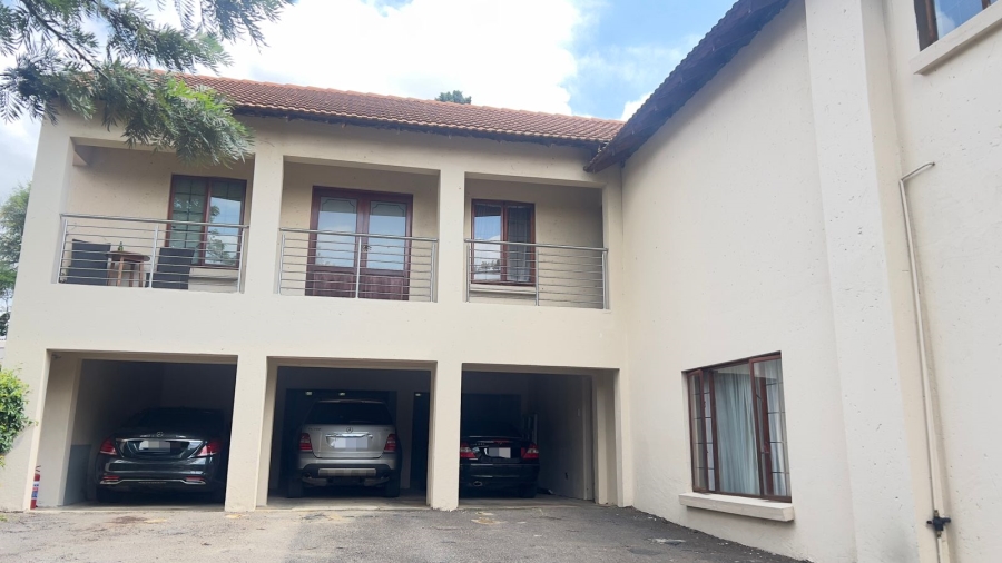 8 Bedroom Property for Sale in Lynnwood Glen Gauteng