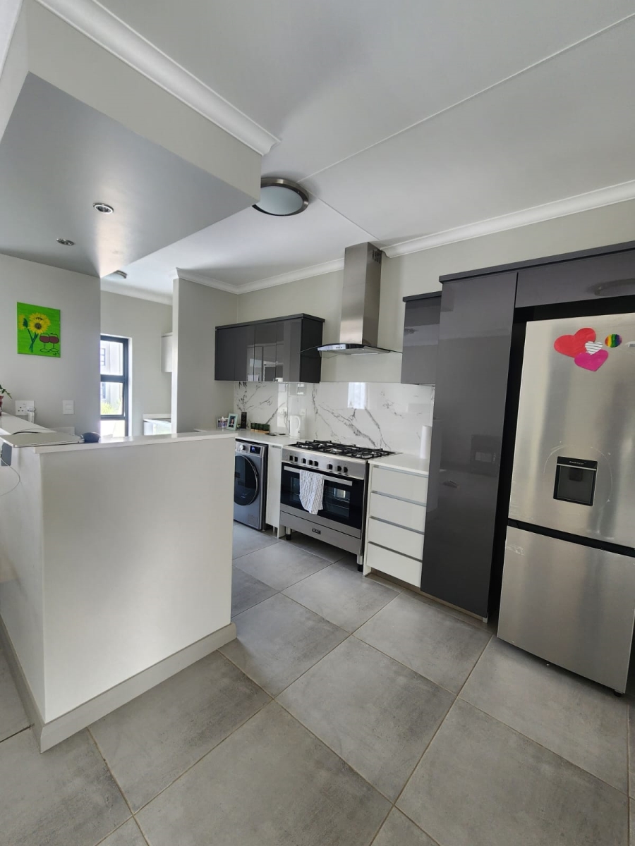 To Let 2 Bedroom Property for Rent in Carlswald Gauteng