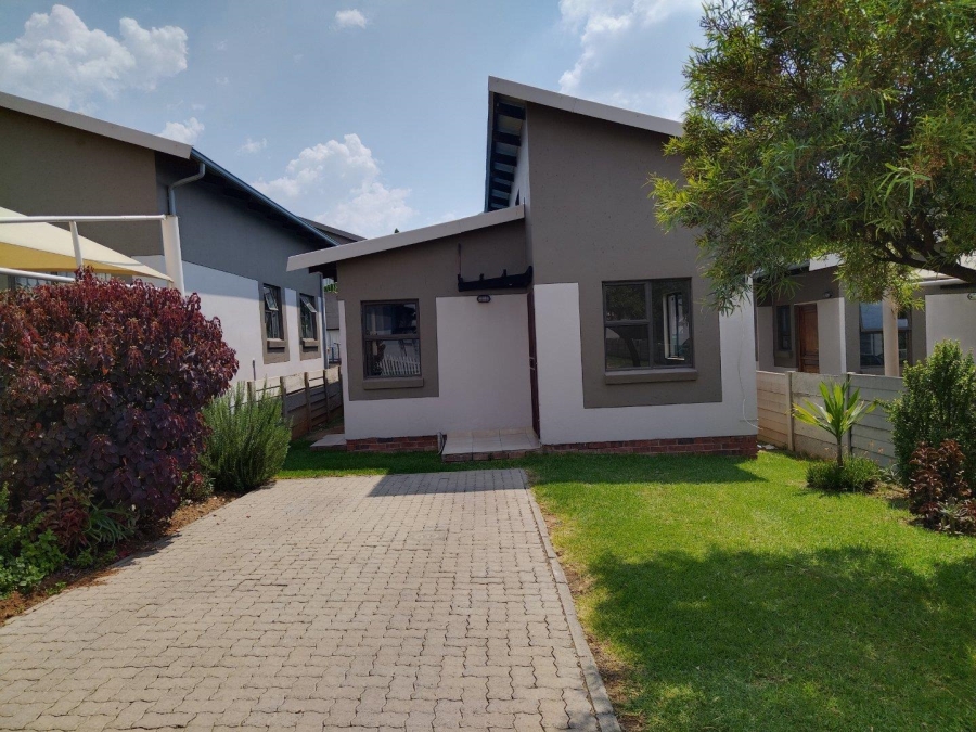 To Let 2 Bedroom Property for Rent in Sagewood Gauteng