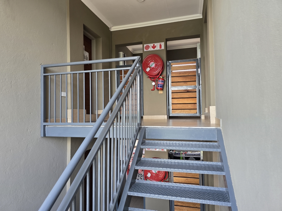 2 Bedroom Property for Sale in Kameeldrift East Gauteng