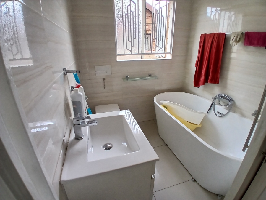 3 Bedroom Property for Sale in Danville Gauteng