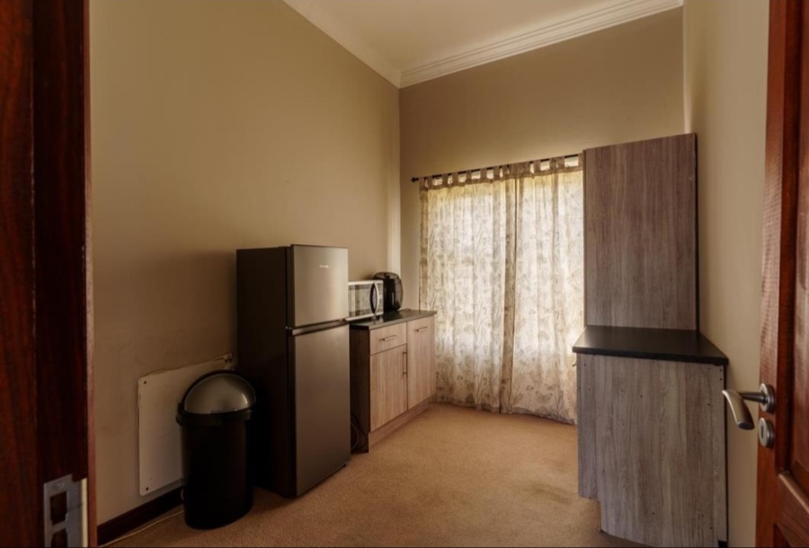 11 Bedroom Property for Sale in Carlswald Gauteng