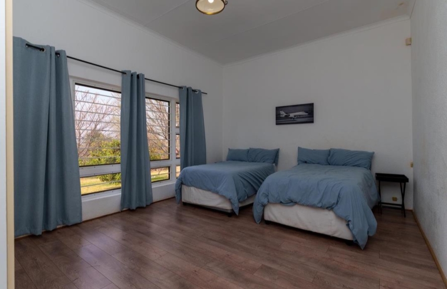 11 Bedroom Property for Sale in Carlswald Gauteng
