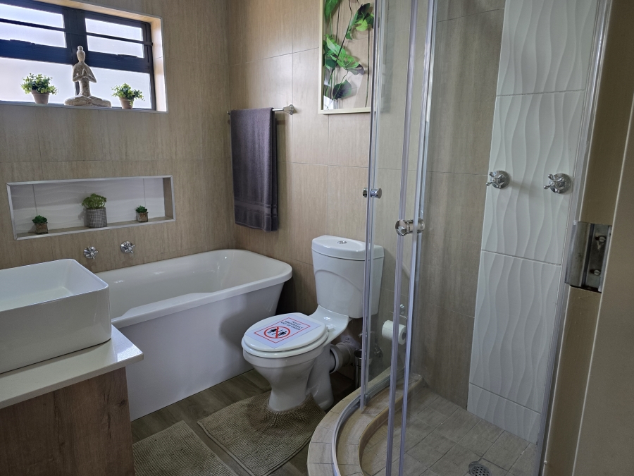 3 Bedroom Property for Sale in Kameeldrift East Gauteng