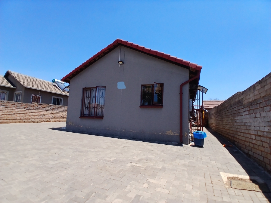 2 Bedroom Property for Sale in Danville Gauteng
