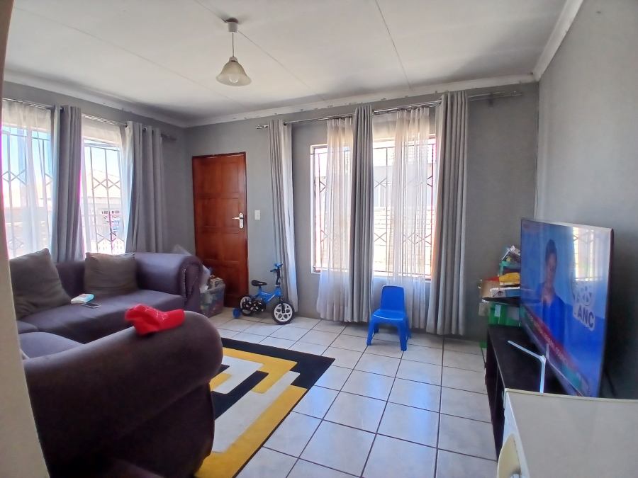 2 Bedroom Property for Sale in Danville Gauteng