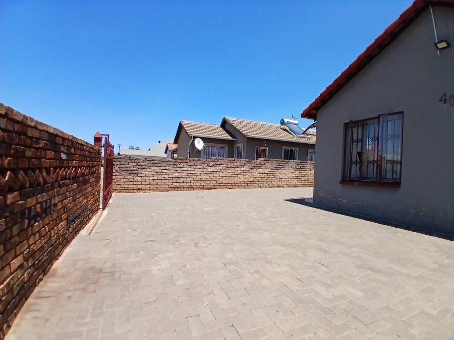 2 Bedroom Property for Sale in Danville Gauteng