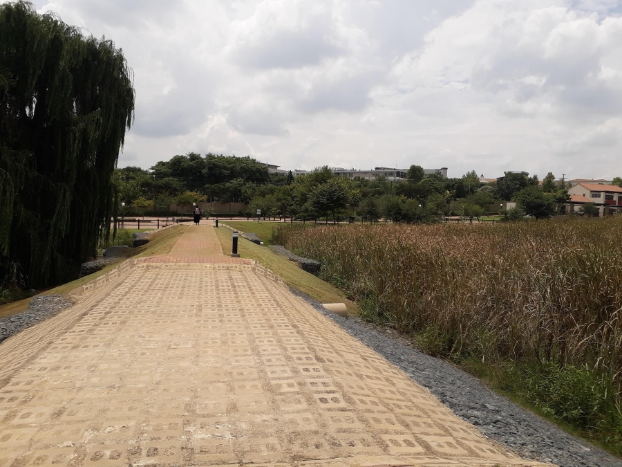 1 Bedroom Property for Sale in Fourways Gauteng