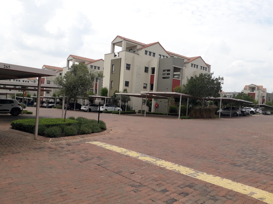 1 Bedroom Property for Sale in Fourways Gauteng