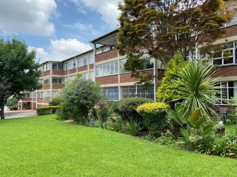 To Let 3 Bedroom Property for Rent in Victory Park Gauteng