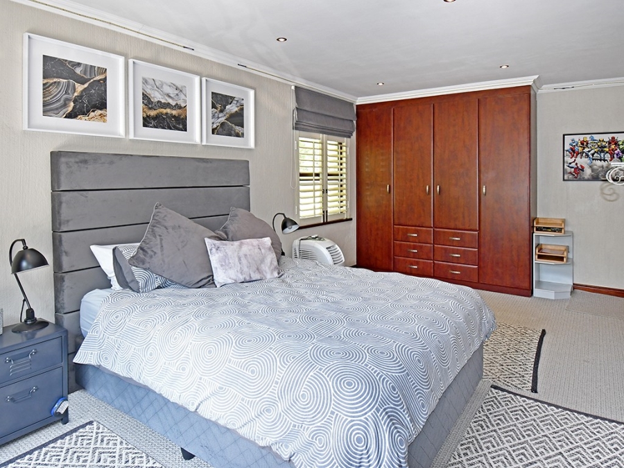 4 Bedroom Property for Sale in Morningside Gauteng