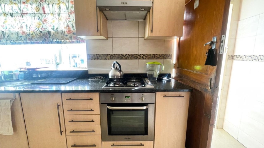 5 Bedroom Property for Sale in Bramley Gauteng