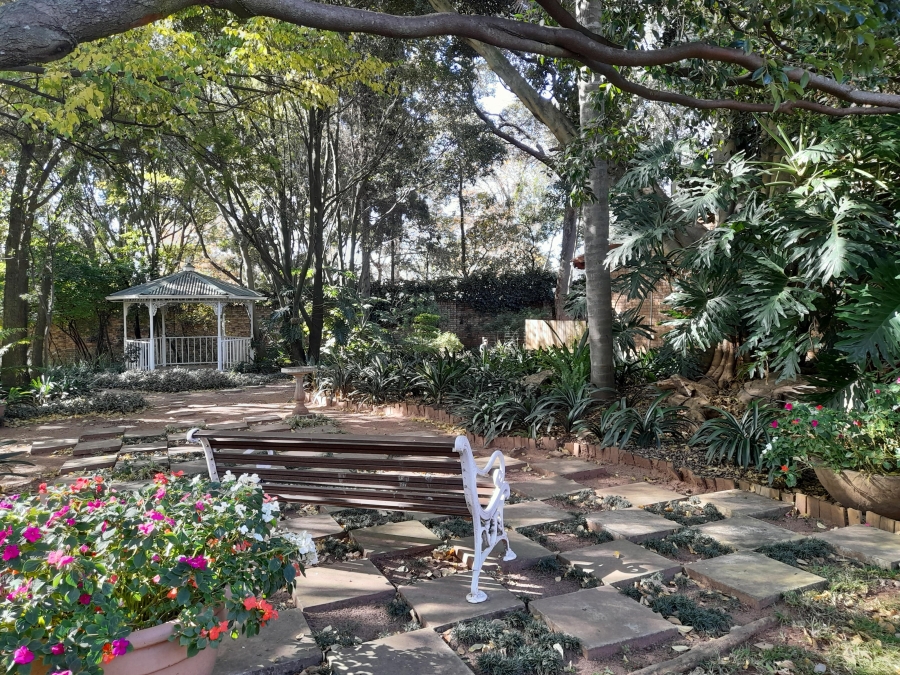 1 Bedroom Property for Sale in Bryanston Gauteng