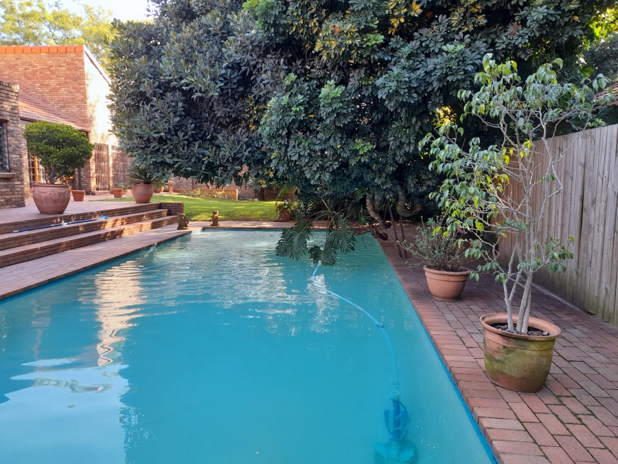 1 Bedroom Property for Sale in Bryanston Gauteng