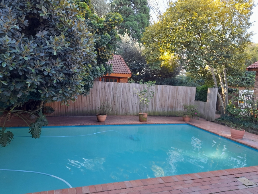 1 Bedroom Property for Sale in Bryanston Gauteng