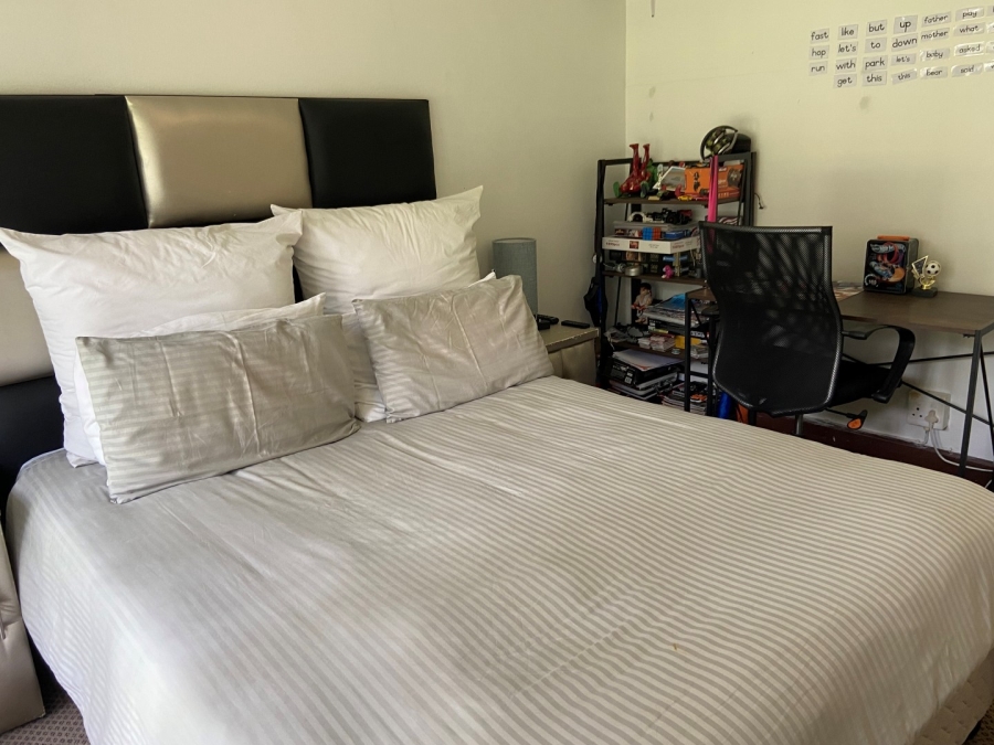 To Let 4 Bedroom Property for Rent in Northcliff Gauteng