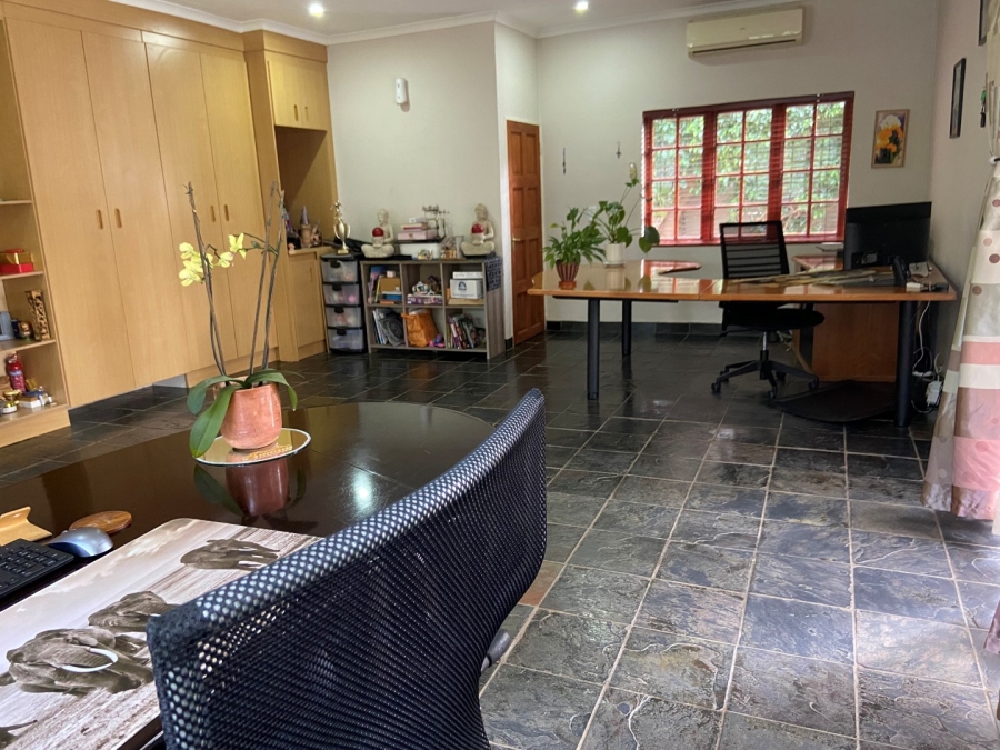 To Let 4 Bedroom Property for Rent in Northcliff Gauteng