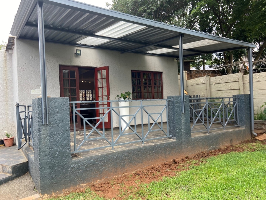 To Let 4 Bedroom Property for Rent in Northcliff Gauteng