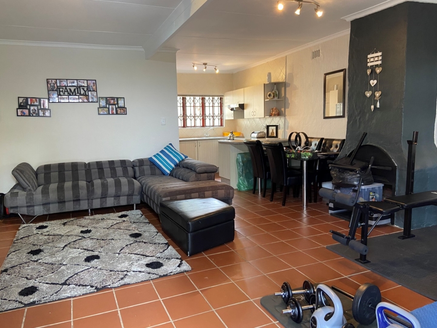 To Let 4 Bedroom Property for Rent in Northcliff Gauteng