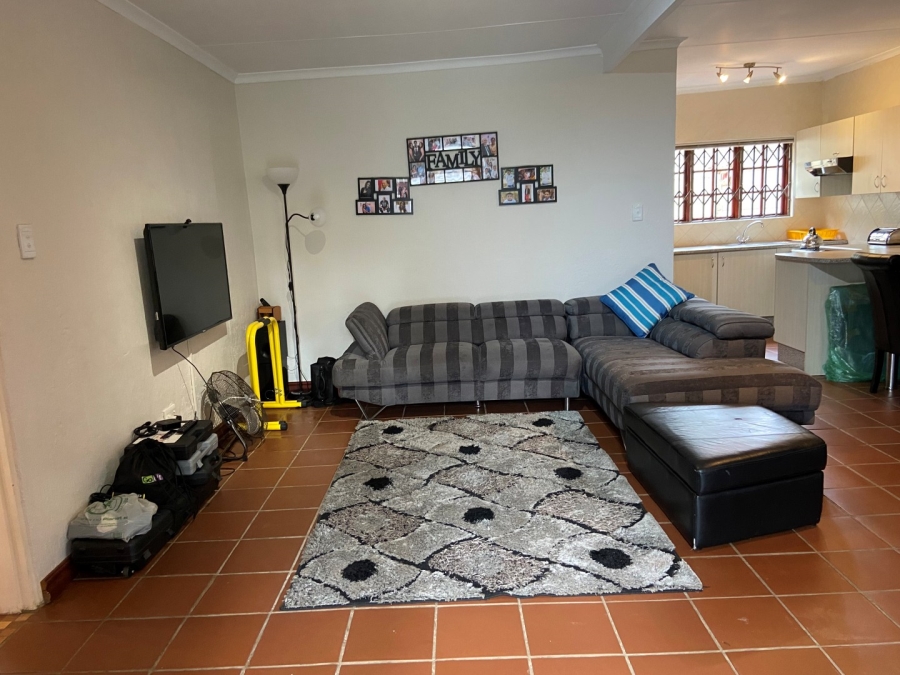 To Let 4 Bedroom Property for Rent in Northcliff Gauteng