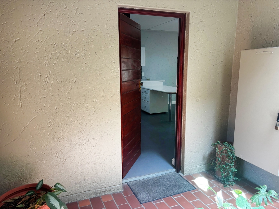 1 Bedroom Property for Sale in Morningside Gauteng
