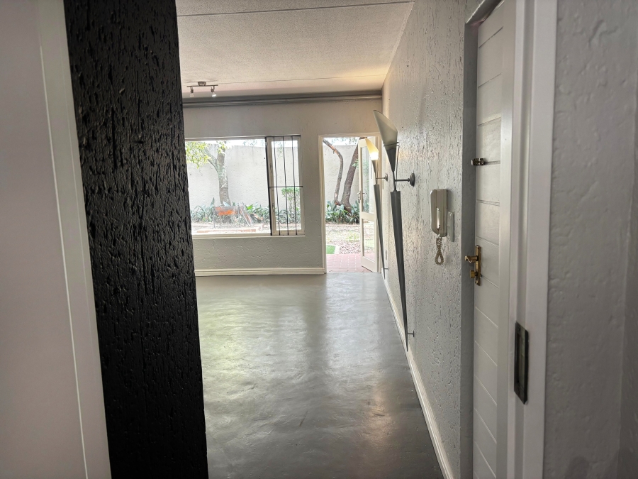 1 Bedroom Property for Sale in Morningside Gauteng