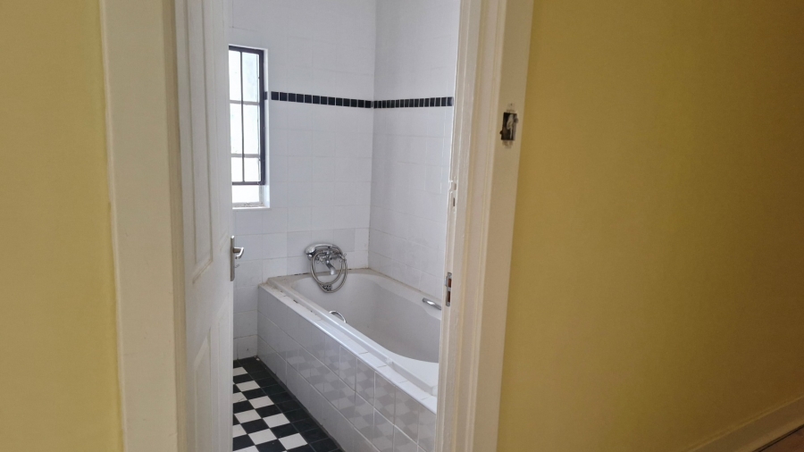 3 Bedroom Property for Sale in Greenside Gauteng